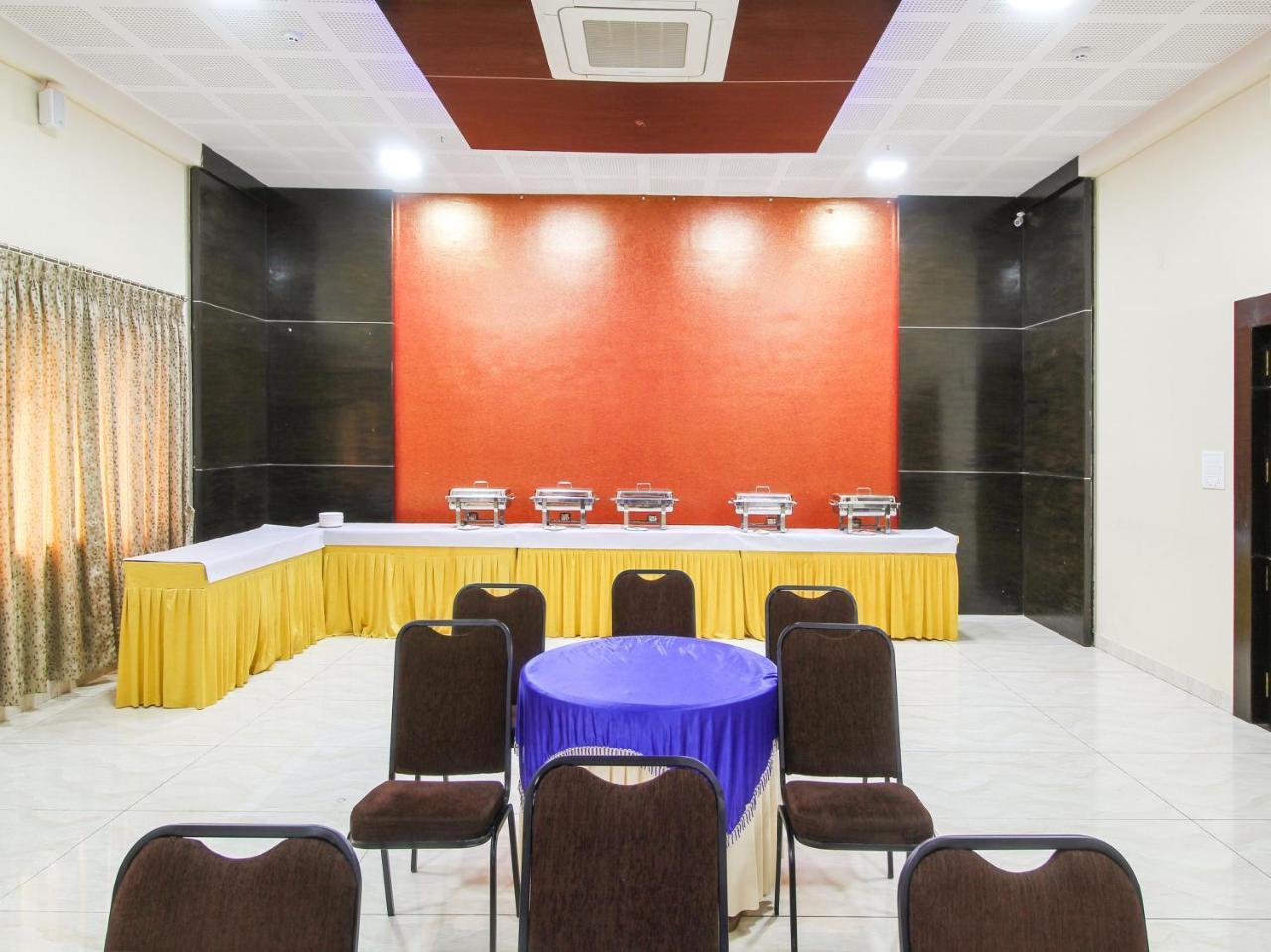 Rio Meridian Hotel Mysore Ngoại thất bức ảnh