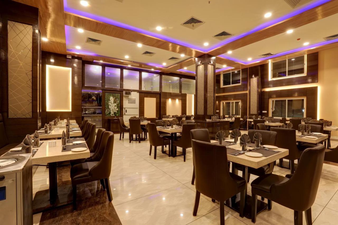 Rio Meridian Hotel Mysore Ngoại thất bức ảnh